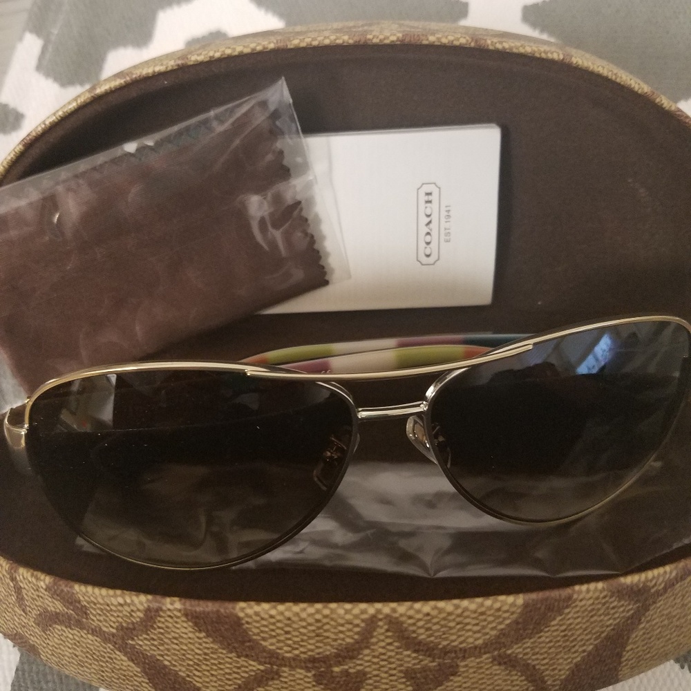 💥💣 SALE Coach Aviator Sunglasses